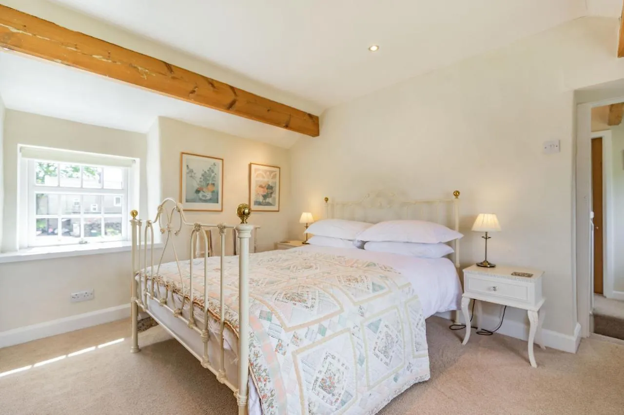 Bumble Cottage Darley Nyaraló