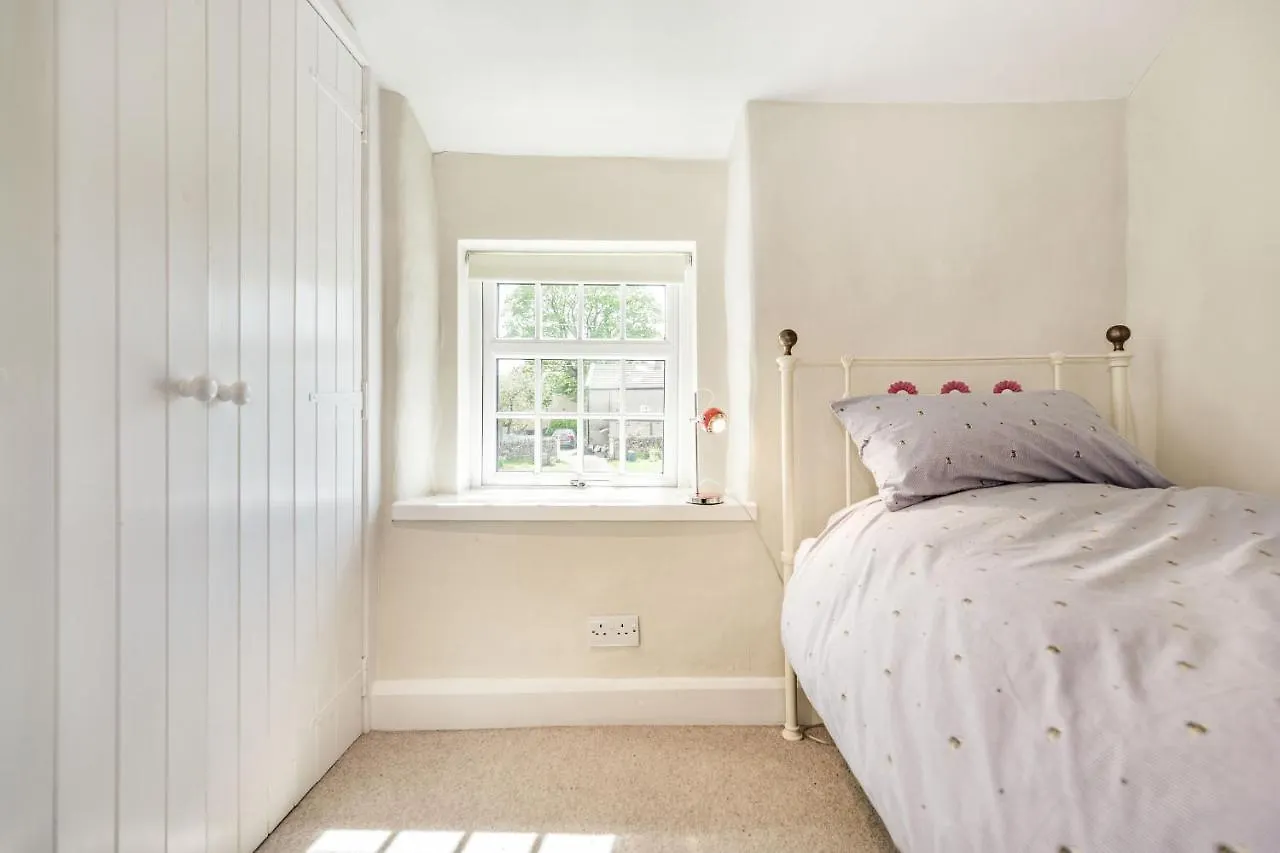 Bumble Cottage Darley Nyaraló