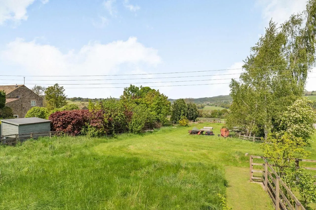 Bumble Cottage Darley Nyaraló