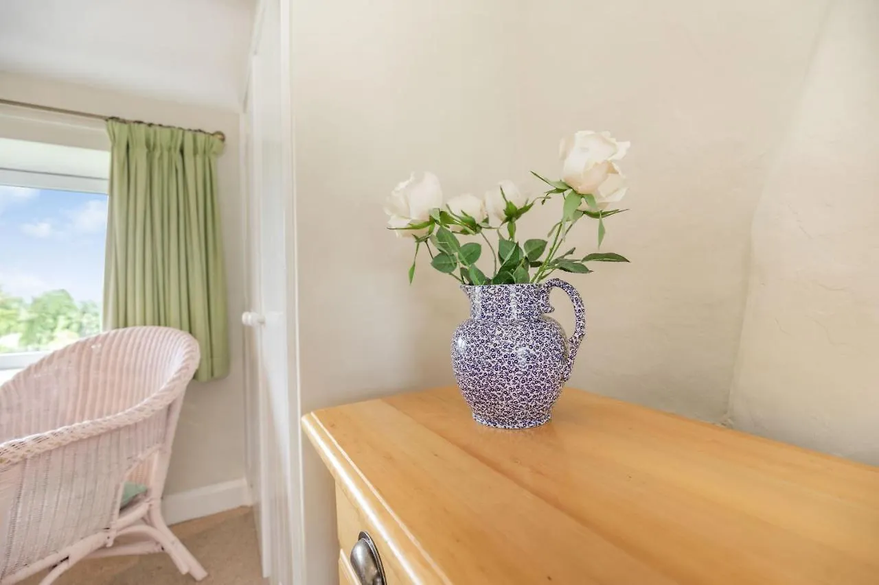 Nyaraló Bumble Cottage Darley